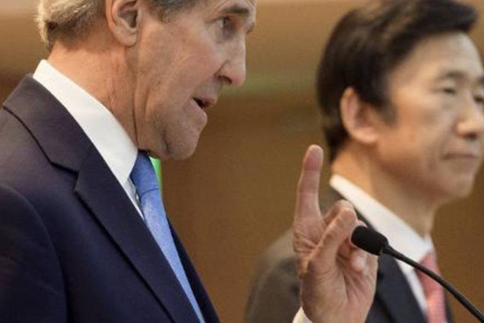 Kerry critica Coreia do Norte após encontro com Seul