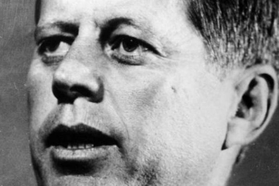 Minuto de silêncio nos 50 anos do assassinato de Kennedy