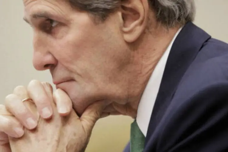 
	John Kerry: durante protesto, general reformado leu comunicado no qual pediu ao governo jordaniano que revele conte&uacute;do de propostas de Kerry e se recuse a respald&aacute;-las
 (Getty Images)