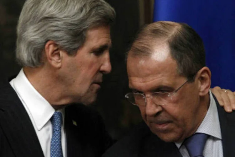 Kerry afirmou em entrevista coletiva conjunta com Lavrov que o encontro tem como objetivo reunir representantes do governo sírio e da oposição possivelmente no fim deste mês ( REUTERS/Sergei Karpukhin)