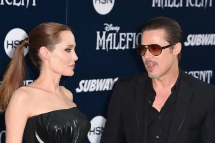 Angelina Jolie e Brad Pitt: promotoria também pediu uma ordem de prisão (Robyn Beck/AFP)