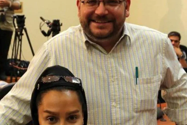 A jornalista iraniana Yeganeh Salehi foi libertada e o marido Jason Rezaian (AFP)