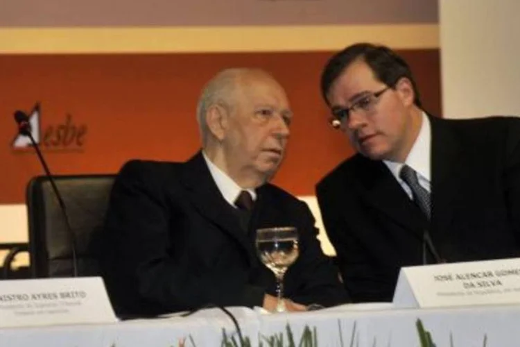 jose-alencar-jose-cruz-abr-460-jpg.jpg (.)
