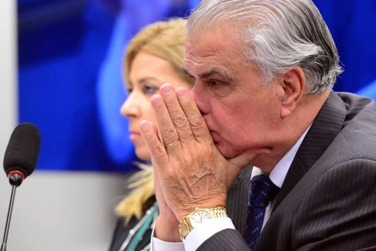 
	Jos&eacute; Carlos Ara&uacute;jo: &quot;Ele pode tudo, esse que &eacute; problema. Essas coisas n&atilde;o podem continuar nessa Casa dessa forma&quot;, reclamou Ara&uacute;jo
 (Antônio Cruz/ Agência Brasil)