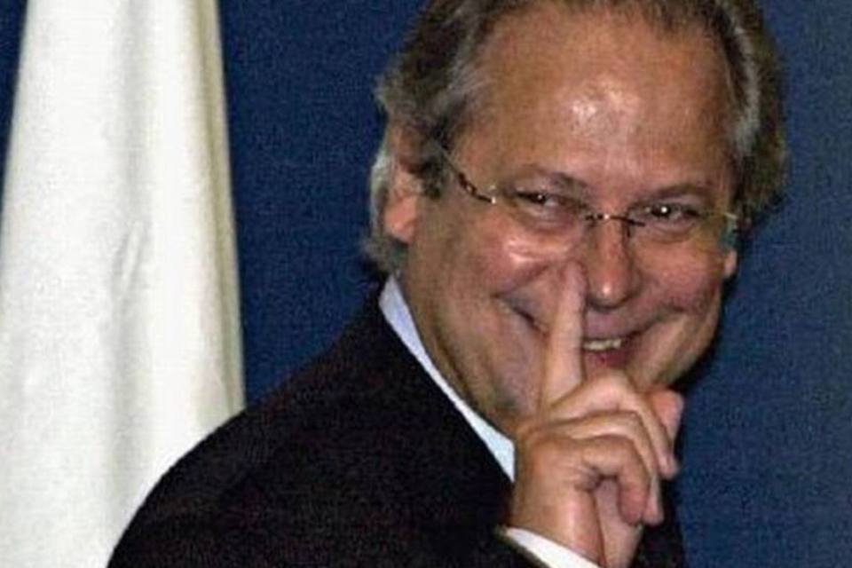 80% do dinheiro declarado por Dirceu não passou por contas