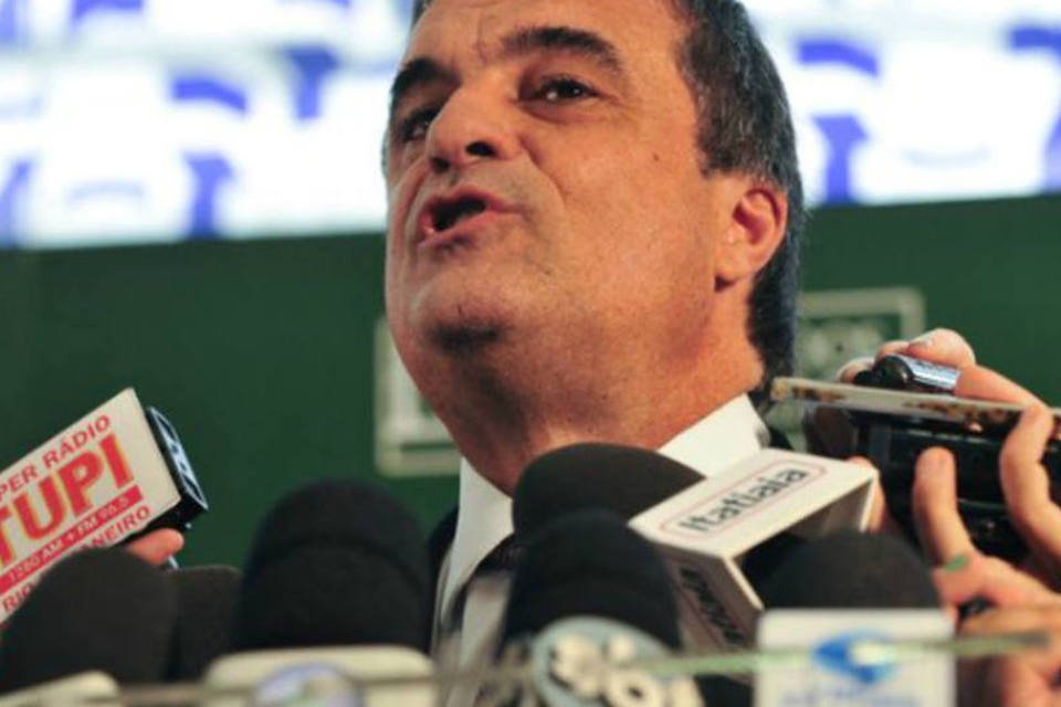 Aécio e Cardozo batem boca sobre segurança pública