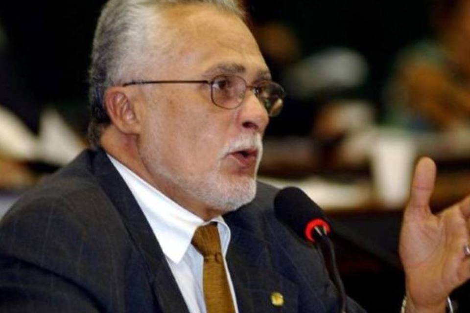 Vice-procuradora pede avaliação cardiológica de Genoino