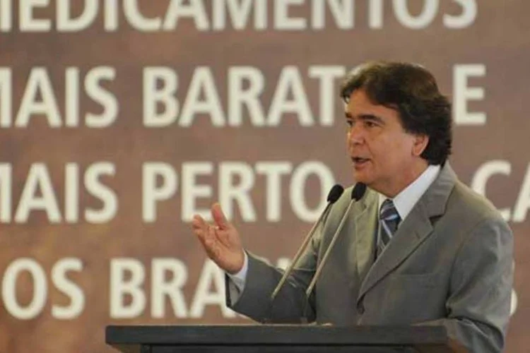 O ministro da Saúde, José Gomes Temporão: SUS ainda enfrenta racionamento de medicamentos caros (Renato Araújo/AGÊNCIA BRASIL)