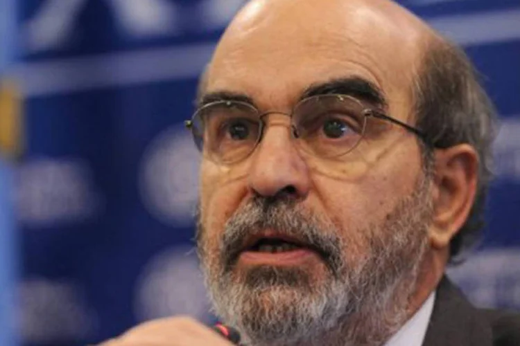 
	Jos&eacute; Graziano Silva, diretor da FAO: &eacute; necess&aacute;rio atuar sem perda de tempo para evitar que o impacto dos pre&ccedil;os leve a uma cat&aacute;strofe que afete dezenas de milh&otilde;es de pessoas
 (Juan Mabromata/AFP)