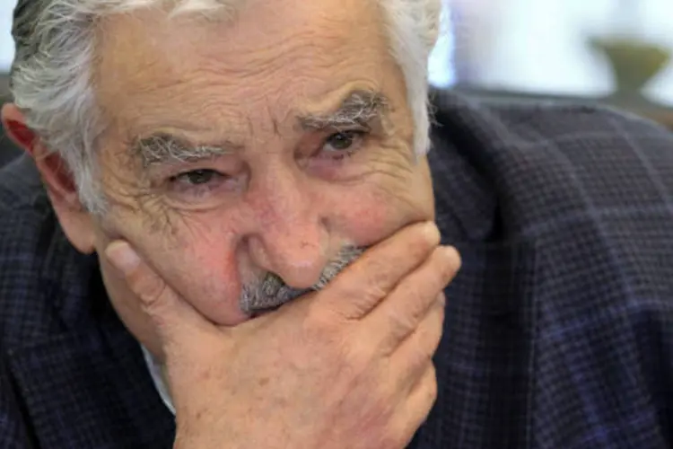 
	Jos&eacute; Mujica: presidente dedicou seu dia a manifestar-se entre milhares de cidad&atilde;os em homenagem aos desaparecidos da ditadura de seu pa&iacute;s
 (Andres Stapff/Reuters)