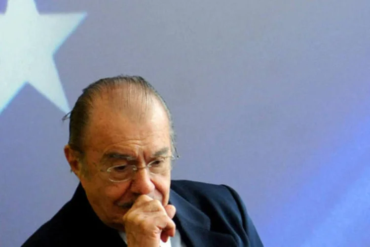 "Por que não o Sarney", perguntava a Secretaria da Cultura, no Twitter, após a confirmação da morte de José de Alencar (Agência Brasil)