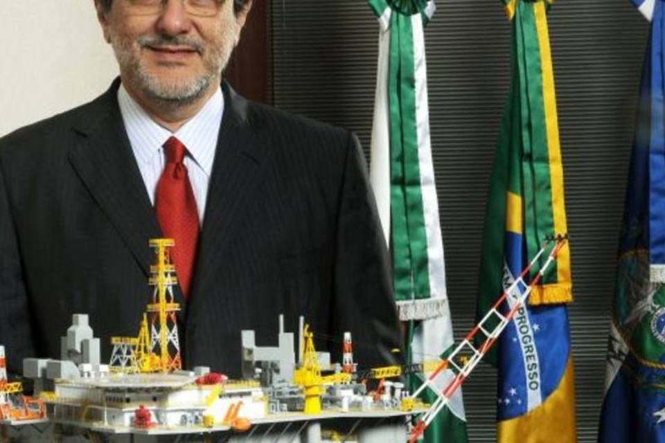 Em entrevista, Gabrielli não confirma afastamento da Petrobras