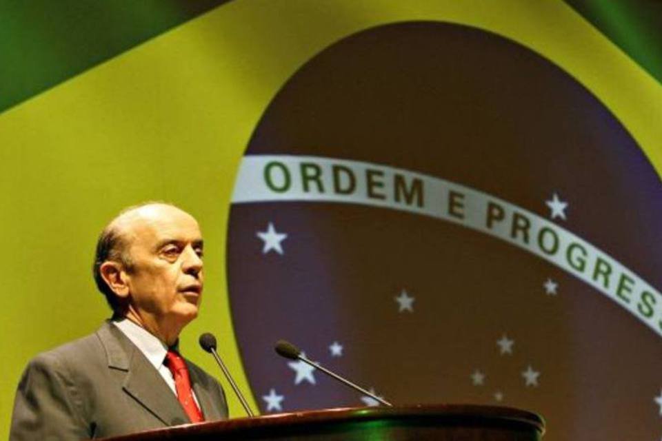 Serra atribui importância nacional à disputa em SP