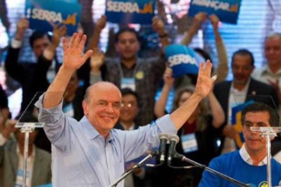 Na TV, Serra diz que vai cumprir "o mandato inteiro"