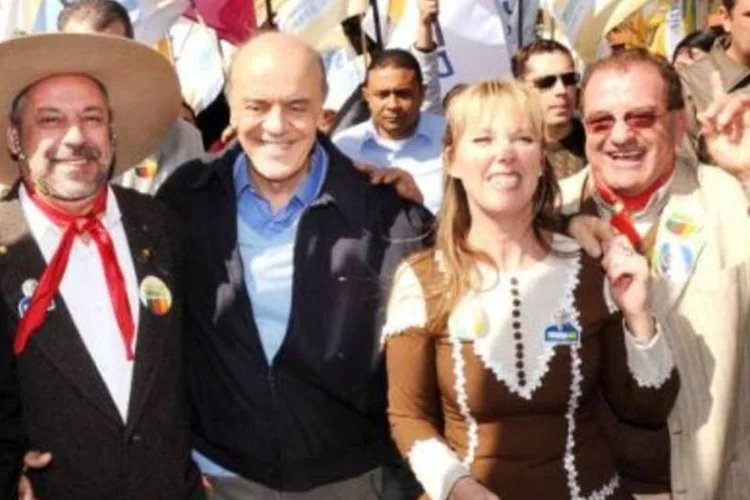 José Serra em caminhada com o movimento suprapartidário Gaúchos com Serra (.)