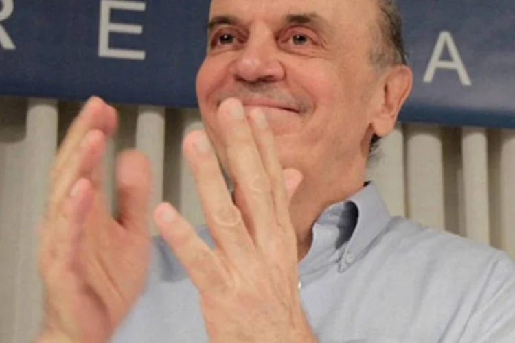 José Serra aparece na pesquisa com 30% das intenções de voto (Tiago Queiroz/AE)