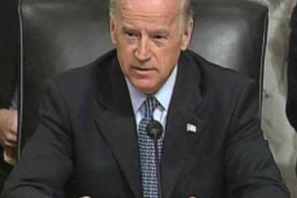 Biden diz que EUA dobrarão trabalho na Líbia após atentado