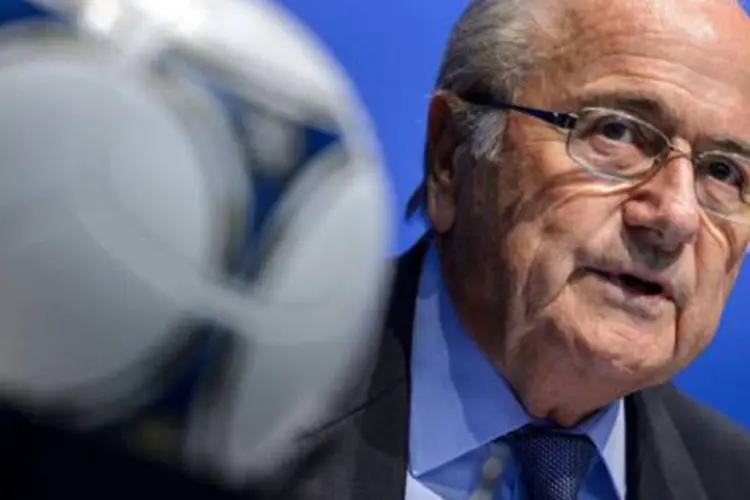 
	O presidente da FIFA, Joseph Blatter:&nbsp;&quot;nenhuma decis&atilde;o ser&aacute; adotada antes do Mundial de 2014&quot;, disse
 (©AFP / Fabrice Coffrini)