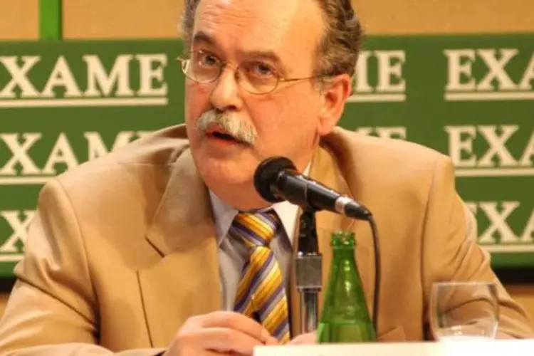 José Roberto Mendonça de Barros, da MB Associados: o cenário para 2012 não é nada brilhante (GERMANO LUDERS/EXAME)