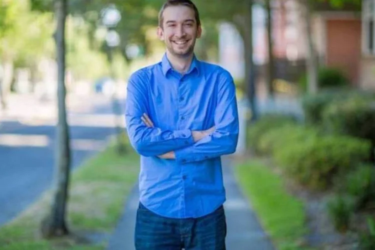 
	A morte de Josh Greenberg acontece semanas depois de o servi&ccedil;o sair do ar ap&oacute;s forte press&atilde;o das gravadoras
 (Reprodução/Facebook)