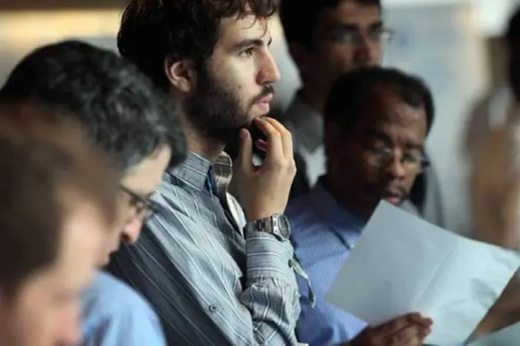 jovem procurando nova oportunidade de emprego (Getty Images)