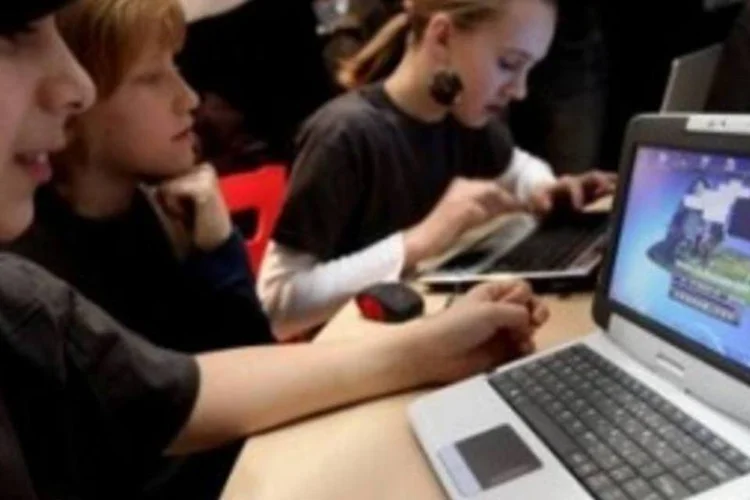 Jovens e internet: combinação nem sempre saudável de tecnologia e impulsividade (EXAME.com)
