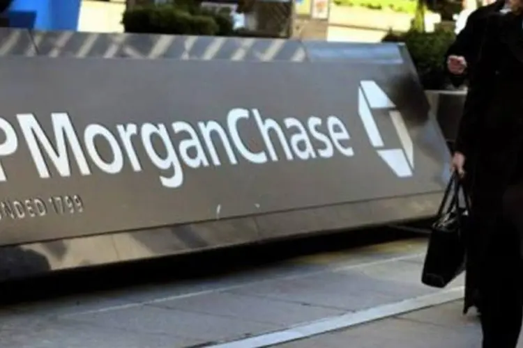 JPMorgan & Chase anunciou hoje um lucro de US$ 5,6 bilhões no 1º trimestre; mercados na Europa operam com ganhos e setor bancário é beneficiado (Don Emmert/AFP)