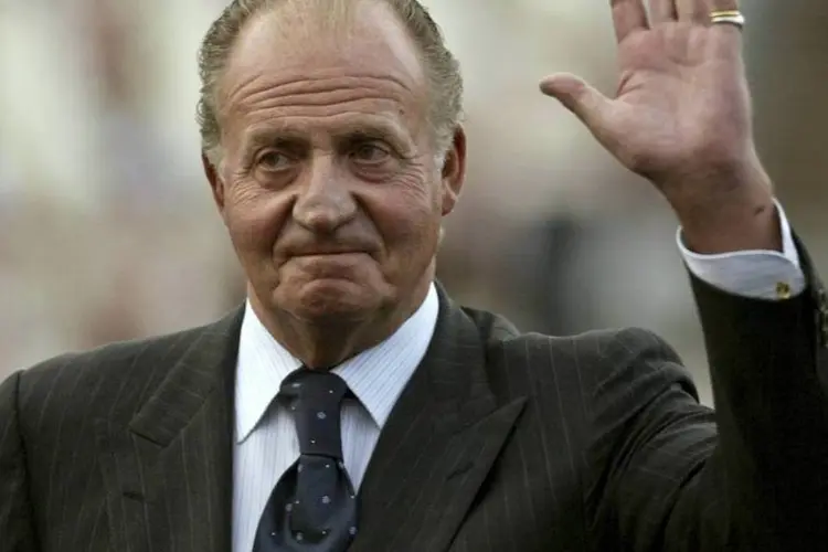 
	Rei Juan Carlos: ele&nbsp;preside sua &uacute;ltima parada militar antes de abdicar em favor do filho
 (Oleg Popov/Files/Reuters)