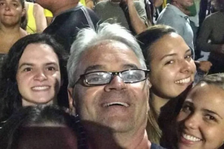 
	Itagiba Catta Preto Neto, juiz que suspendeu a posse do ex-presidente Lula como ministro, em protesto contra a presidente Dilma
 (Reprodução/Facebook)