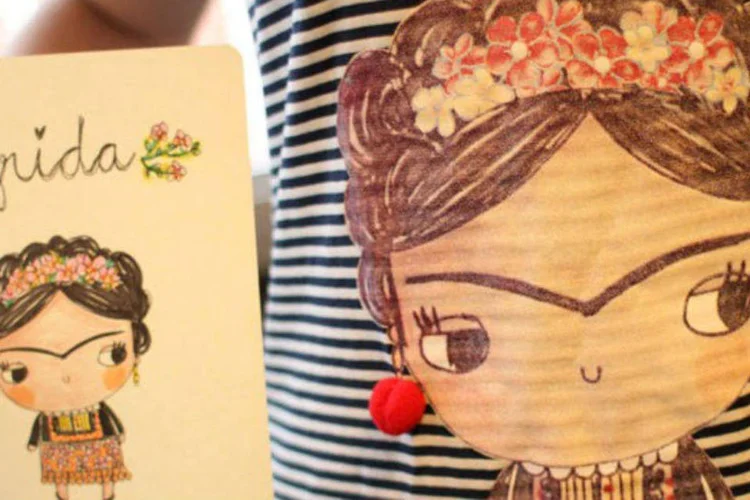 Desenho de Júlia Lima e roupa da Renner: loja está sendo acusada de plágio (Reprodução)