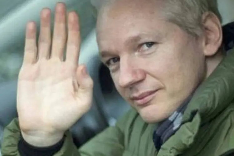 Julian Assange comparece a um tribunal de Londres nesta terça-feira (Carl Court/AFP)
