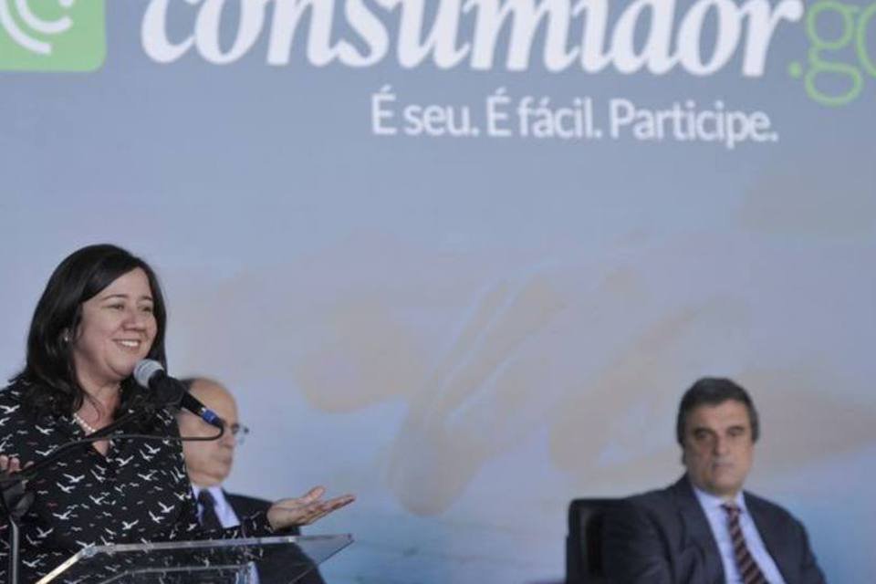 Brasileiro é cada dia mais consumidor, destaca secretária