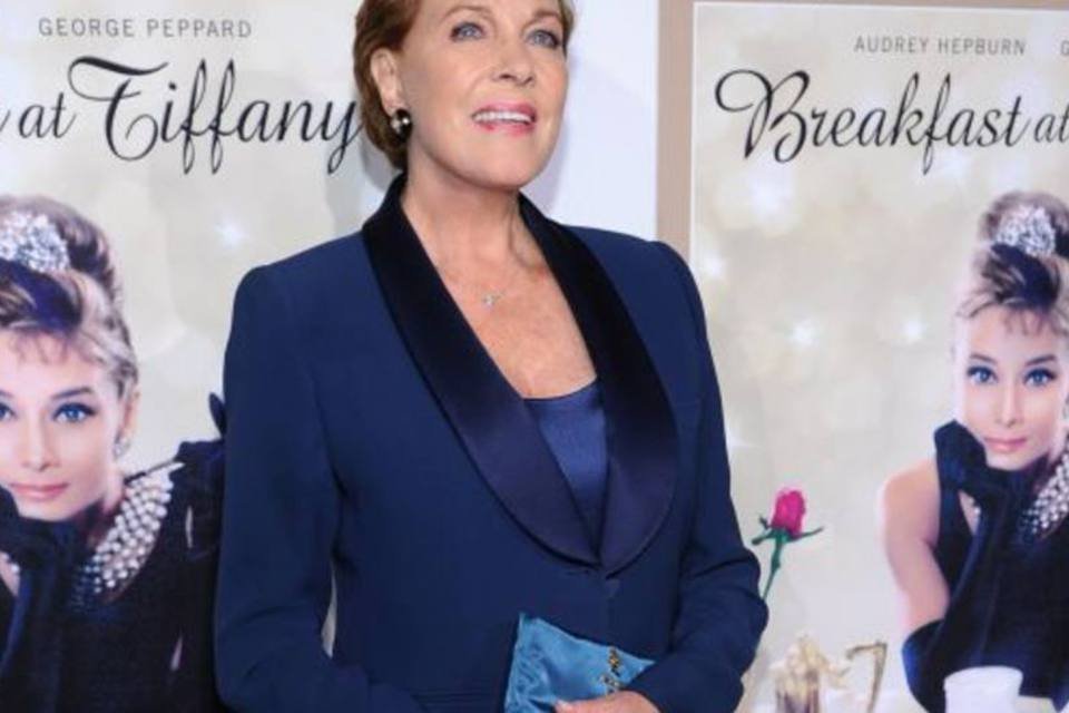 Julie Andrews celebra 50º aniversário de "Bonequinha de Luxo"