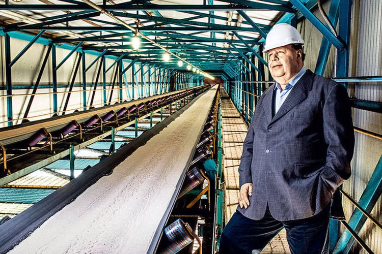 
	Julio Fontana, da Rumo ALL: decis&atilde;o veio diante da derrocada de quase 60 por cento dos pap&eacute;is da empresa em 2016 at&eacute; quinta-feira
 (Germano Lüders / EXAME)