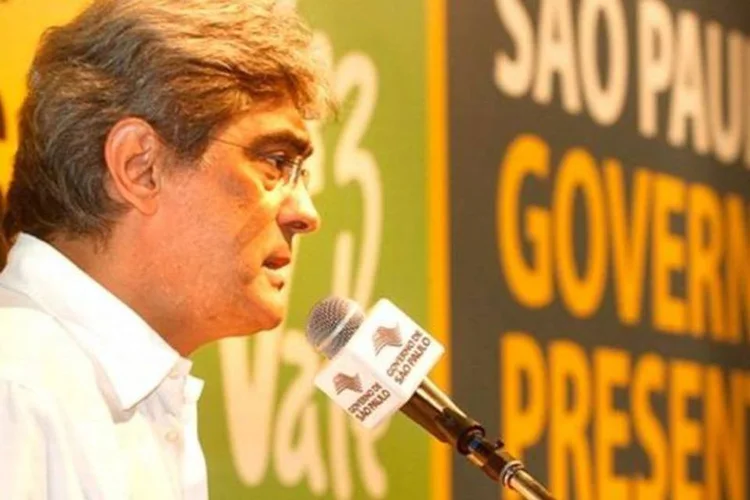 
	J&uacute;lio Semeghini: de acordo com Semeghini, a previs&atilde;o do governo &eacute; de que no fim do ano j&aacute; estejam assinados contratos para a realiza&ccedil;&atilde;o de obras no valor de R$ 20 bilh&otilde;es.
 (juliosemeghini.com.br)
