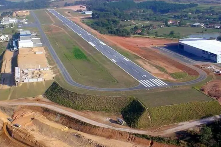
	Aeroporto de Jundia&iacute;: a mudan&ccedil;a no sistema aeroportu&aacute;rio do estado tamb&eacute;m deve incluir uma Parceria P&uacute;blico-Privada (PPP)
 (Divulgação/Departamento Aeroviário de São Paulo)