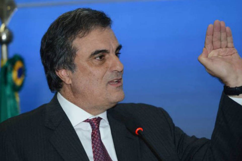 Greve de caminhoneiros tem total esvaziamento, diz Cardozo