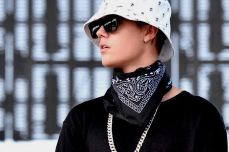 Justin Bieber: mulher teria feito várias fotografias dele com o celular (Getty Images)