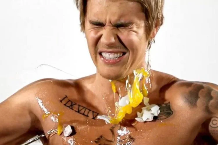 Justin Bieber: novos comerciais tiram sarro do cantor (Reprodução)