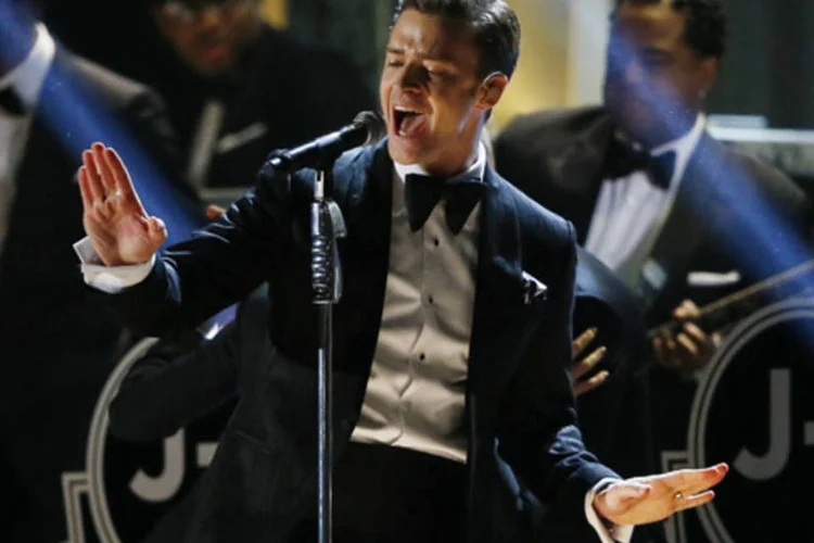 Justin Timberlake canta “Suit & Tie” na premiação dos Grammy: álbum marca um novo capítulo na vida do cantor, que começou na banda N'Sync (Mike Blake/Reuters)