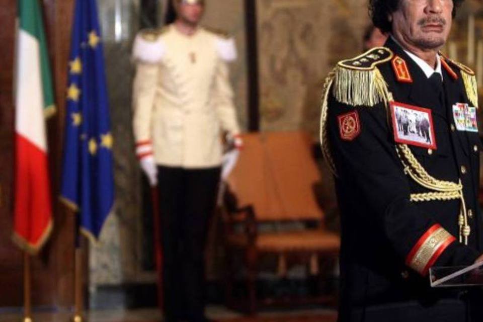 Kadafi exige que aliados cessem "agressão selvagem" contra a Líbia