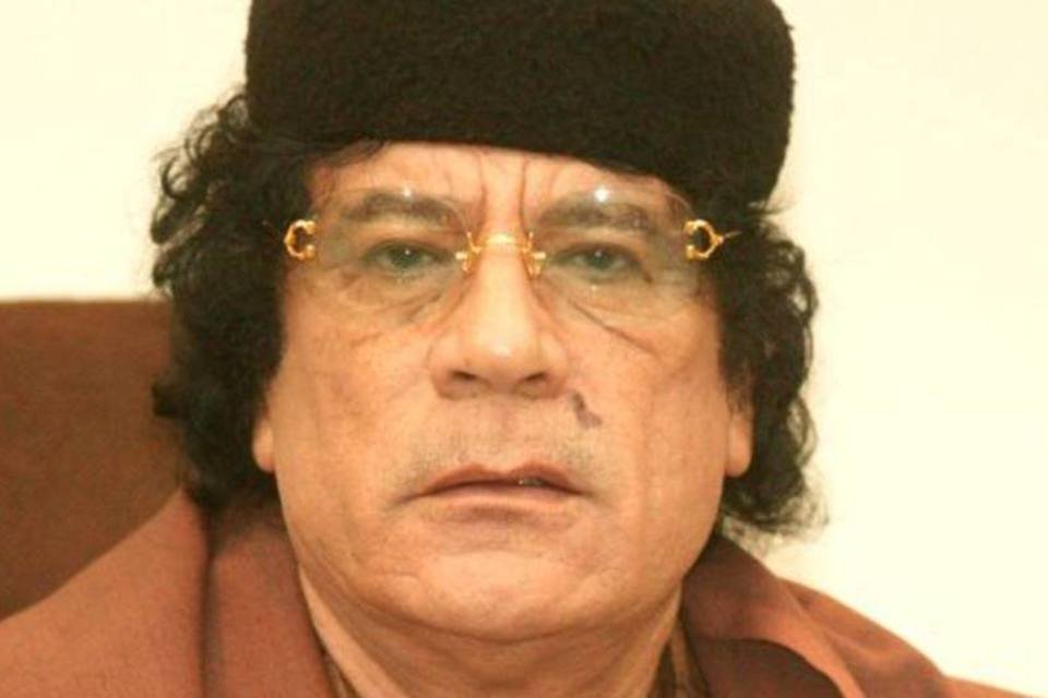 Procurador-geral do TPI pede detenção de Kadafi