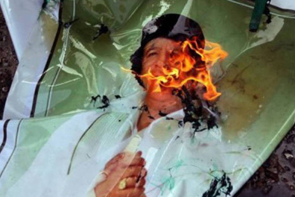 HRW apresenta provas de execução de Kadafi