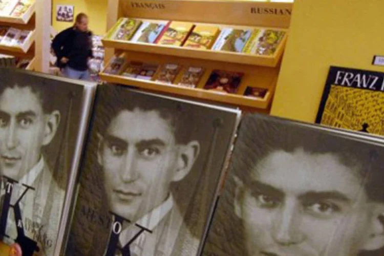 Antes de morrer, Franz Kafka havia pedido a amigo que queimasse todas suas obras, sem que fossem publicadas (.)