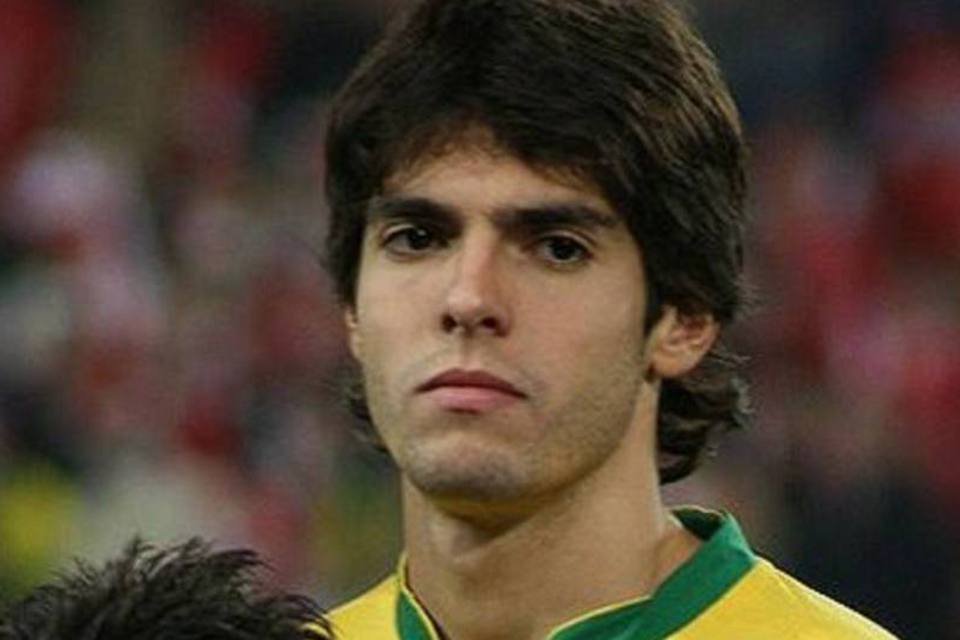 Kaká se recupera com esteira da NASA