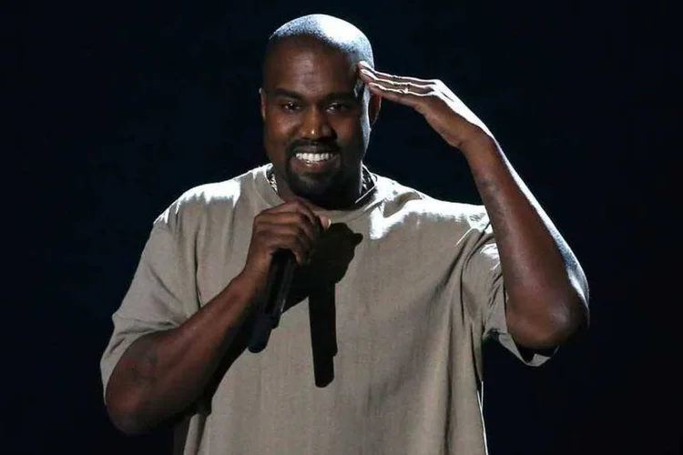 Kanye West: no sábado, ele encerrou a apresentação após 30 minutos, na sequência de um discurso durante a qual criticou Beyoncé, Jay Z e a mídia americana (REUTERS/Mario Anzuoni)