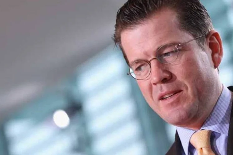 Karl Guttenberg, ex-ministro da Defesa: há quem o defenda e quem o condene (Sean Gallup/Getty Images)