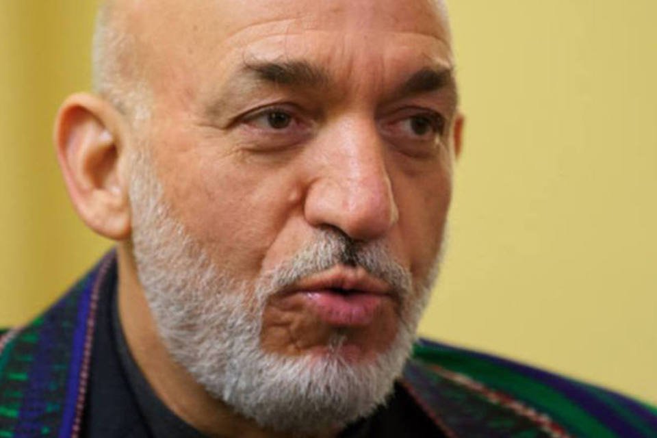 Karzai confirma que cederá o poder em 2014