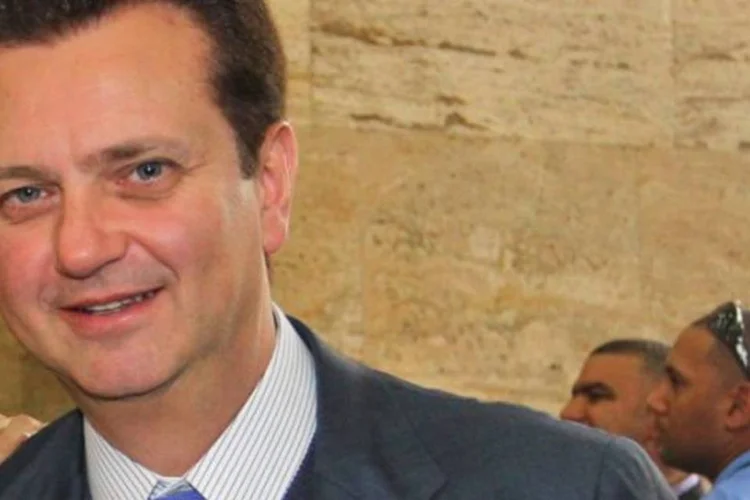 
	De acordo com Kassab, Serra n&atilde;o deve abandonar a vida pol&iacute;tica
 (Divulgação/Prefeitura de São Paulo)