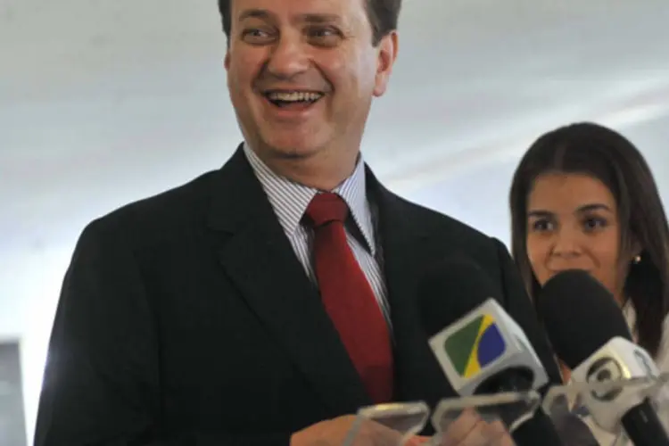 
	Ex-prefeito de S&atilde;o Paulo, Gilberto Kassab: candidato ao Senado votou nesta manh&atilde; ao lado de Paulo Skaf e Michel Temer
 (José Cruz/ABr)